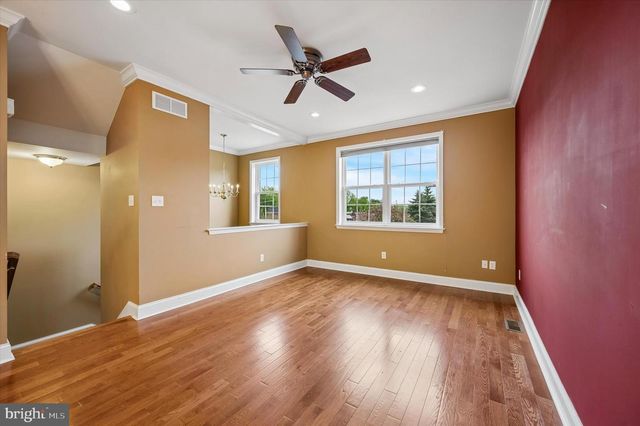 9 E ROBERTS ST, Norristown, PA 19401