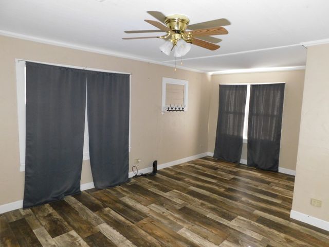 405 SE 8th Street, Springhill, LA 71075