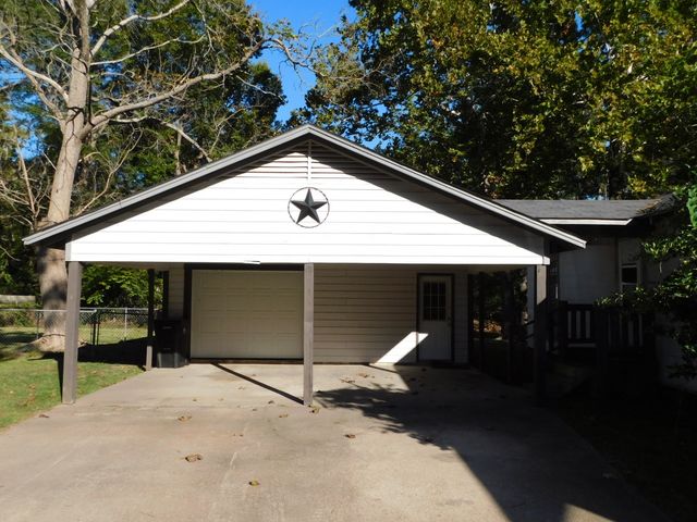 405 SE 8th Street, Springhill, LA 71075