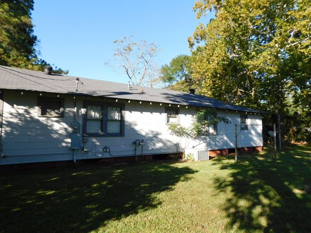 405 SE 8th Street, Springhill, LA 71075