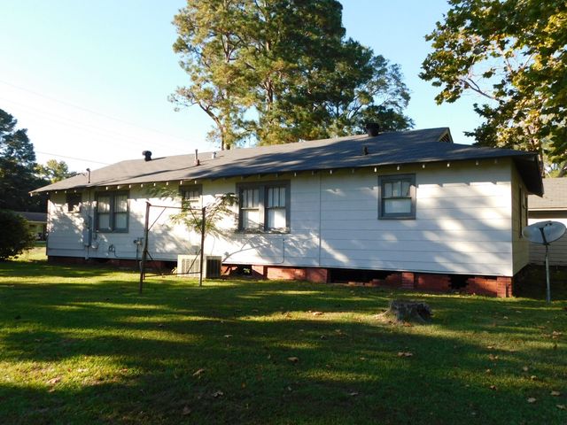 405 SE 8th Street, Springhill, LA 71075