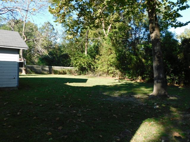 405 SE 8th Street, Springhill, LA 71075