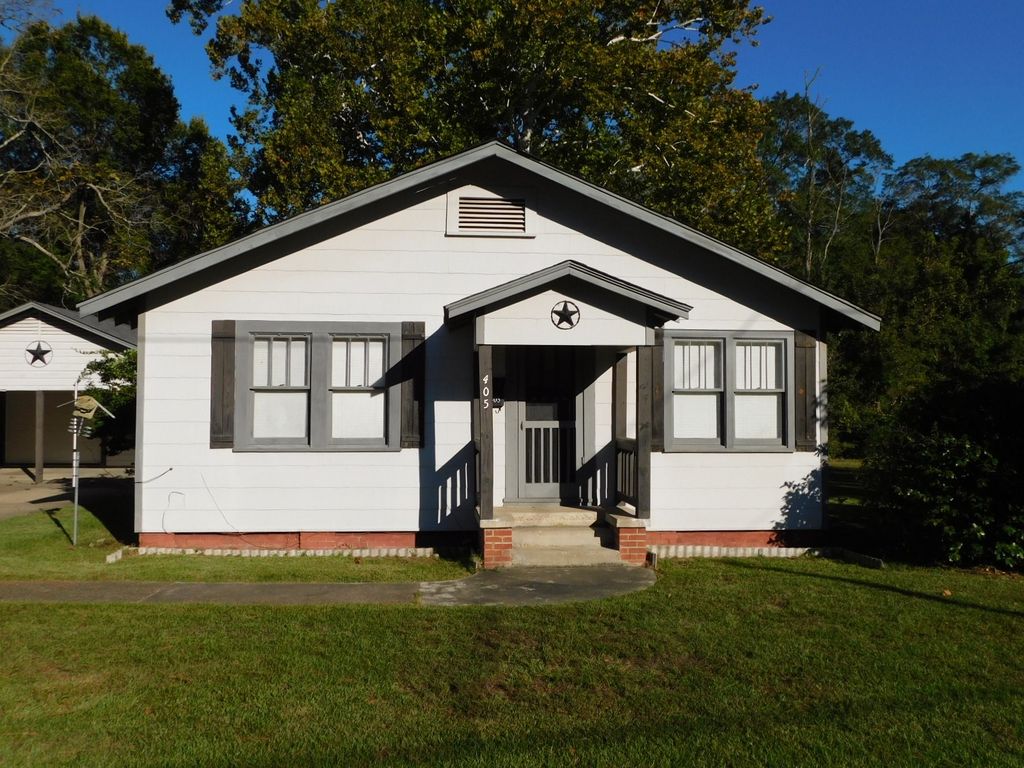 405 SE 8th Street, Springhill, LA 71075