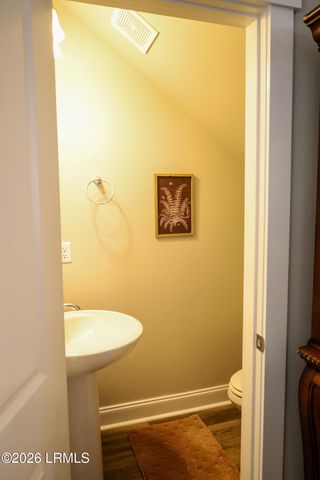 437 Coquinas Lane, Beaufort, SC 29906