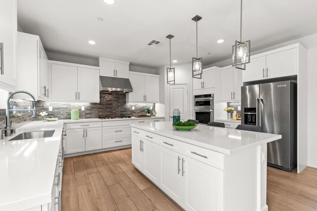 58080 Coral View Way, La Quinta, CA 92253