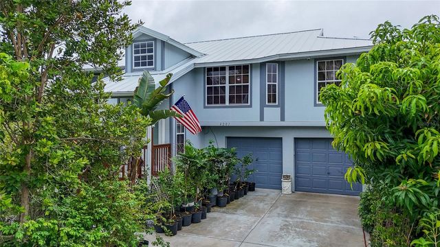 4201 6TH STREET W, Lehigh Acres, FL 33971