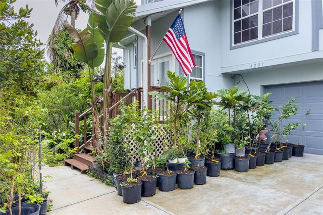 4201 6TH STREET W, Lehigh Acres, FL 33971