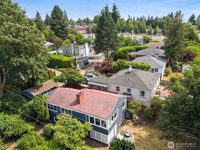 9628 5th Ave NE, Seattle, WA 98115