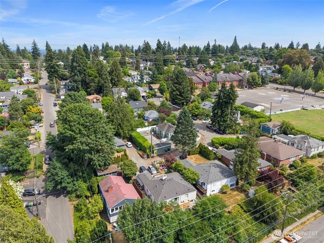 9628 5th Ave NE, Seattle, WA 98115