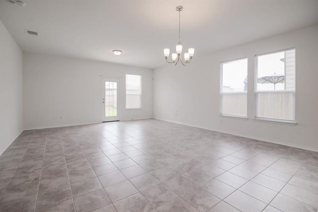 210 Adeline DR, Kyle, TX 78640