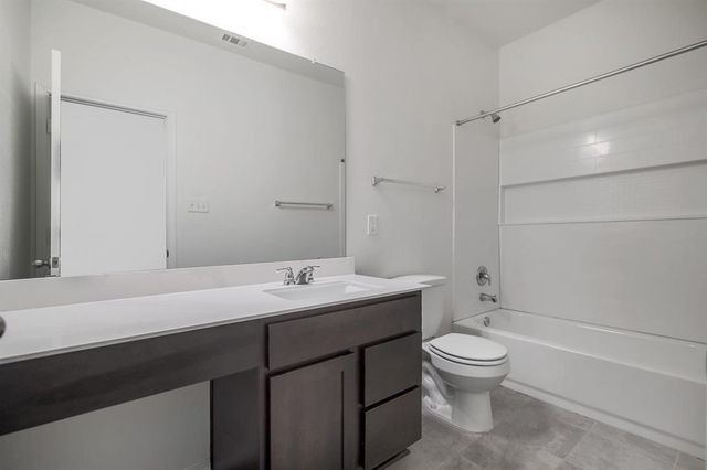 210 Adeline DR, Kyle, TX 78640