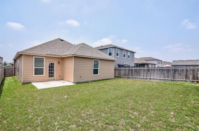 210 Adeline DR, Kyle, TX 78640