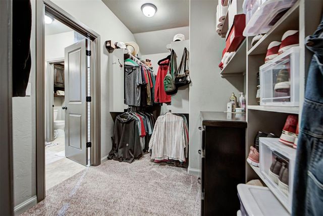 2712 Pebble Creek Street, Moore, OK 73160