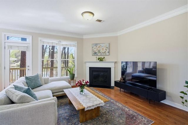 1686 Oakbrook Lake Drive, Norcross, GA 30093