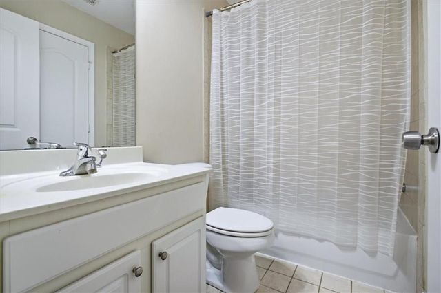 1686 Oakbrook Lake Drive, Norcross, GA 30093