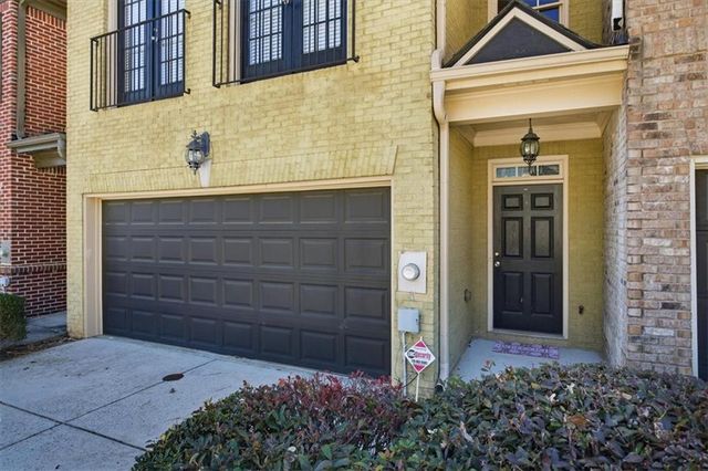 1686 Oakbrook Lake Drive, Norcross, GA 30093