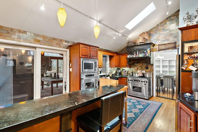 733 S Indiana Avenue, Griffith, IN 46319