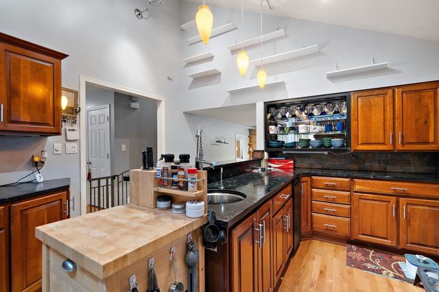 733 S Indiana Avenue, Griffith, IN 46319