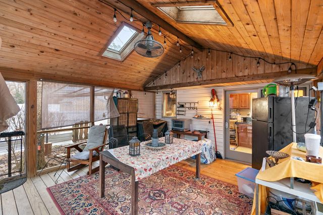 733 S Indiana Avenue, Griffith, IN 46319