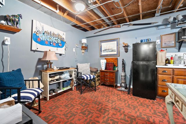 733 S Indiana Avenue, Griffith, IN 46319