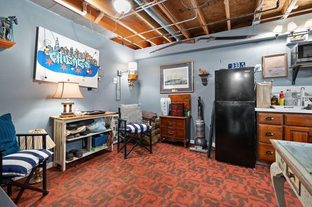 733 S Indiana Avenue, Griffith, IN 46319