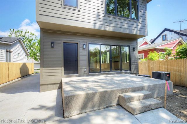 1292 Holland Street, Birmingham, MI 48009