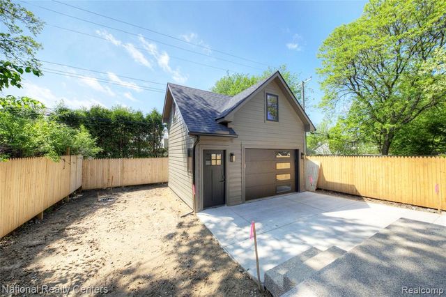 1292 Holland Street, Birmingham, MI 48009