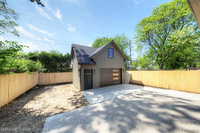 1292 Holland Street, Birmingham, MI 48009