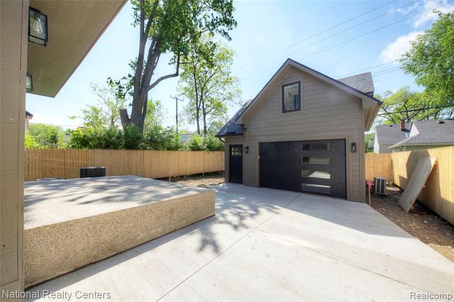 1292 Holland Street, Birmingham, MI 48009