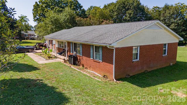 613 Plato Lee Road, Shelby, NC 28150