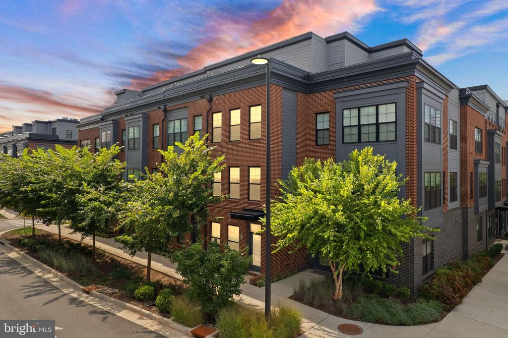 1862 MICHAEL FARADAY DR, Reston, VA 20190