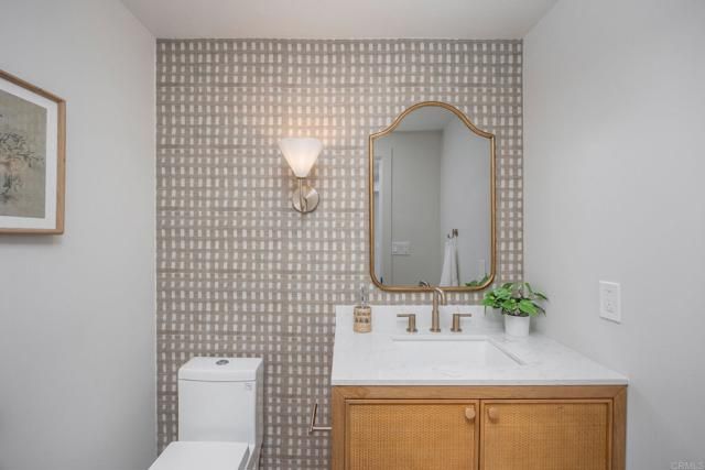 4162 Racquet Club Dr, Huntington Beach, CA 92649