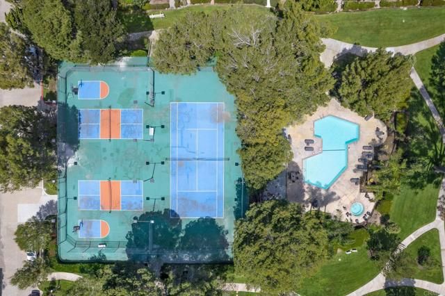 4162 Racquet Club Dr, Huntington Beach, CA 92649