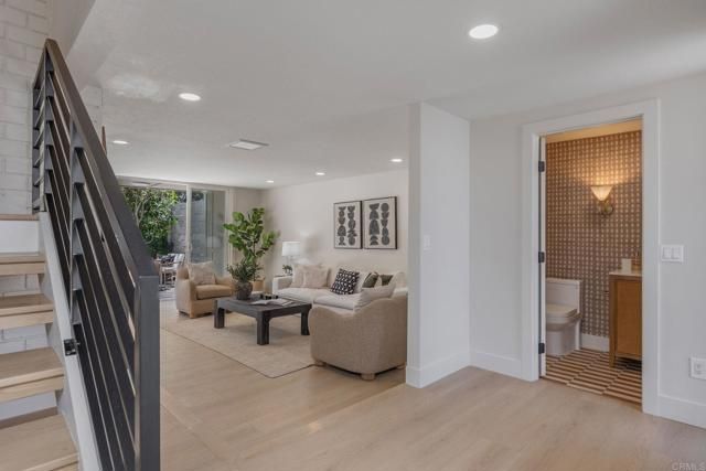 4162 Racquet Club Dr, Huntington Beach, CA 92649