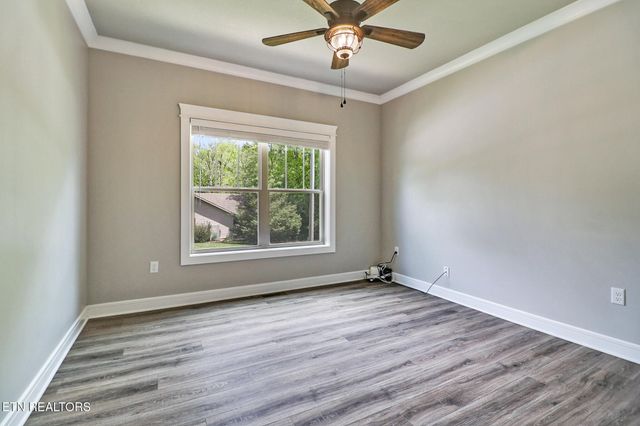 10 King John Lane, Crossville, TN 38558