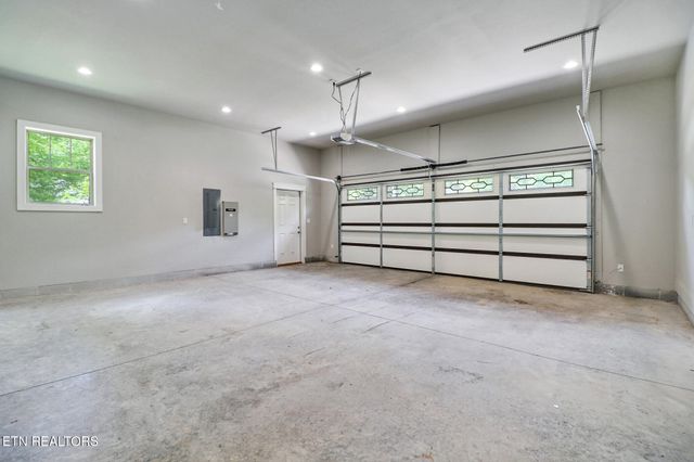 10 King John Lane, Crossville, TN 38558