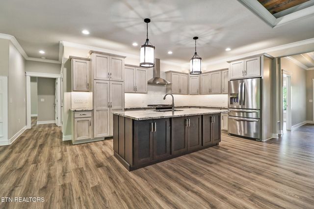 10 King John Lane, Crossville, TN 38558