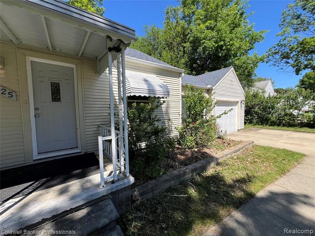 19925 Negaunee, Redford, MI 48240