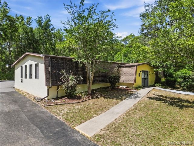 8726 N Ronda Drive, Dunnellon, FL 34433