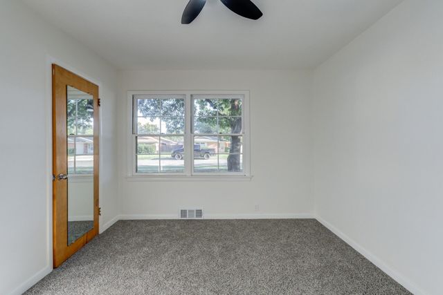 2411 33rd Street, Lubbock, TX 79411