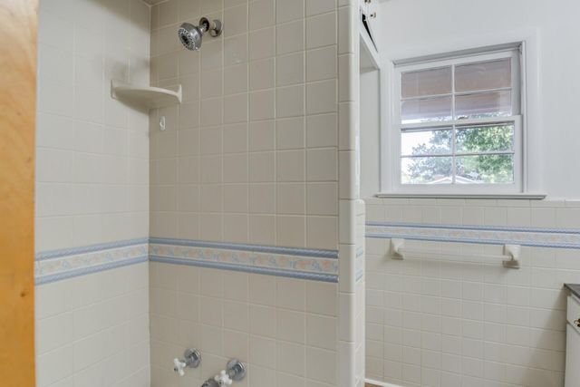 2411 33rd Street, Lubbock, TX 79411