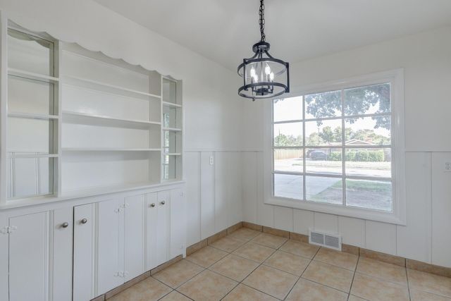 2411 33rd Street, Lubbock, TX 79411