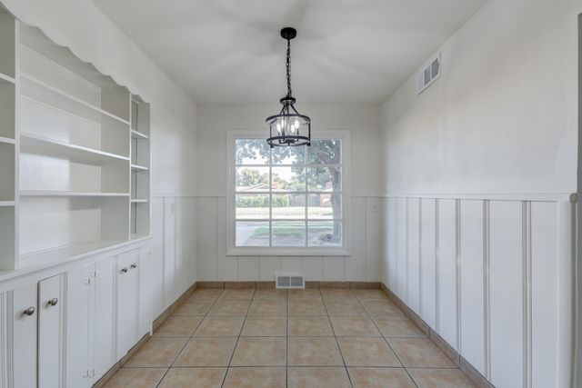 2411 33rd Street, Lubbock, TX 79411