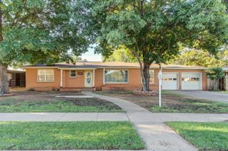 2411 33rd Street, Lubbock, TX 79411