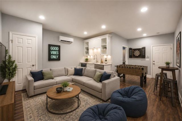 1732 Habershal Road NW, Atlanta, GA 30318