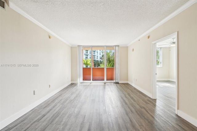 2000 N Bayshore Dr 304, Miami, FL 33137