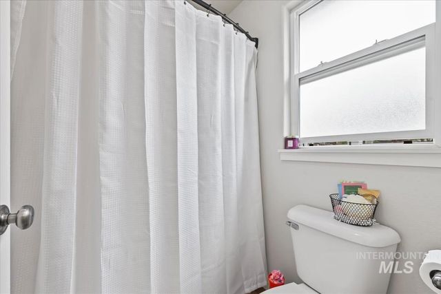 3315 W Acarrera Ct, Meridian, ID 83642