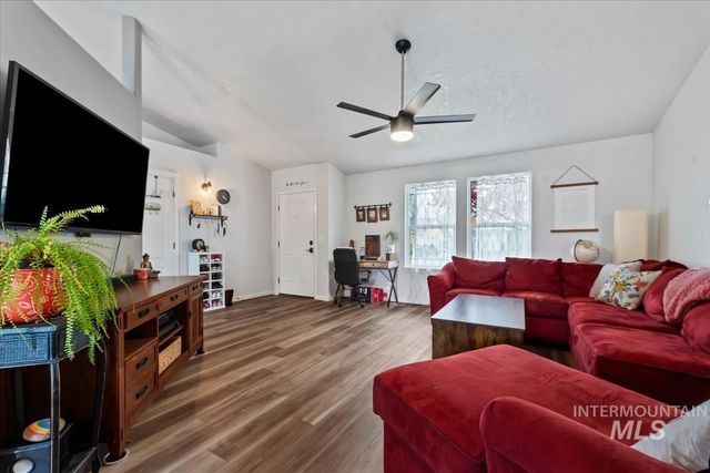 3315 W Acarrera Ct, Meridian, ID 83642