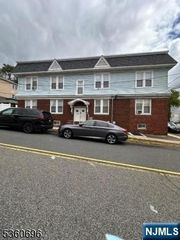 69 Union Place 65, Irvington, NJ 07111