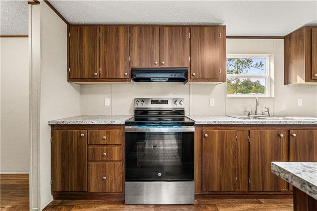 563 MERCER Road, Pineville, LA 71360